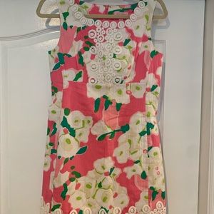 Lilly Pulitzer Shift size 4